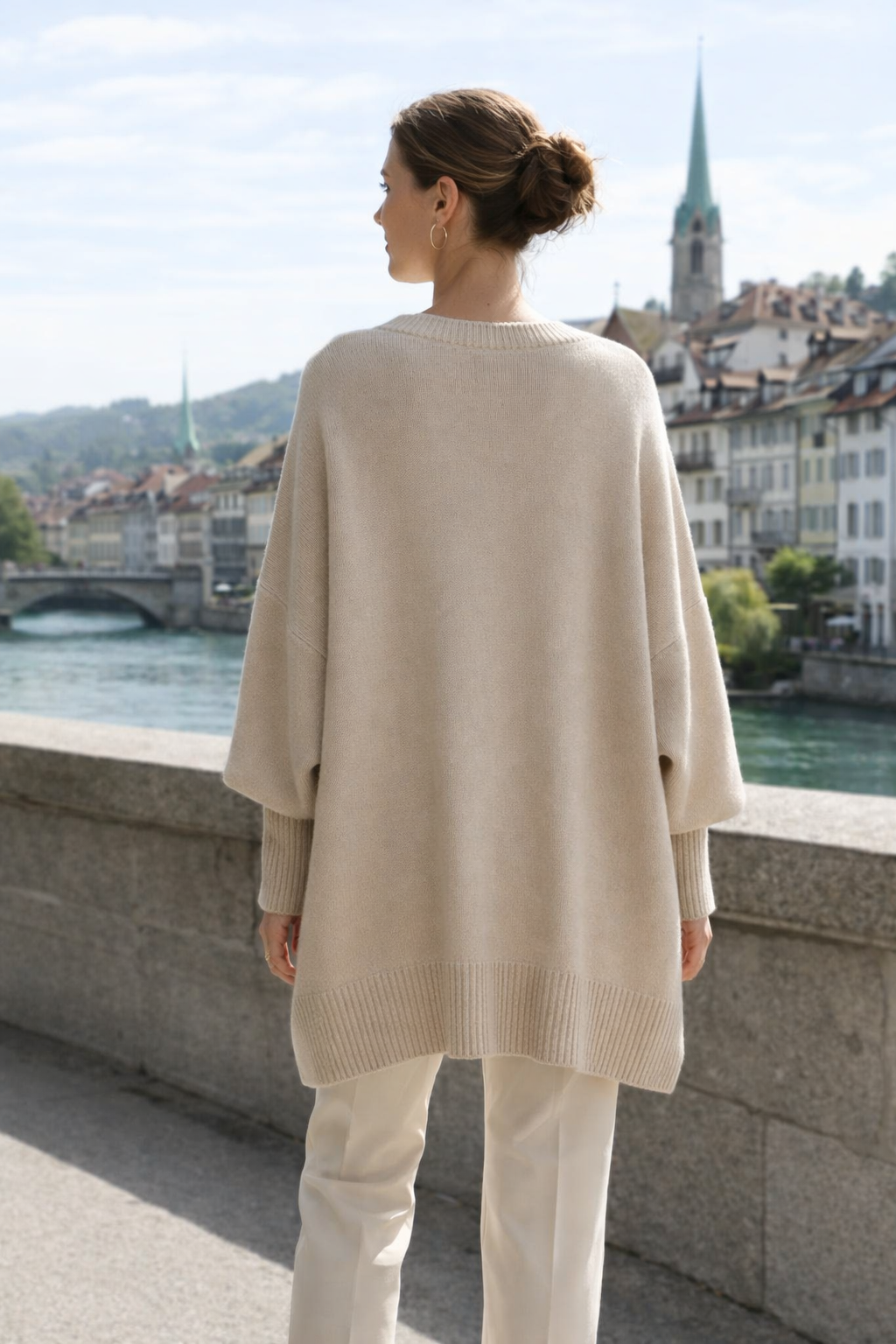 Livia | Oversized Poncho Sweater