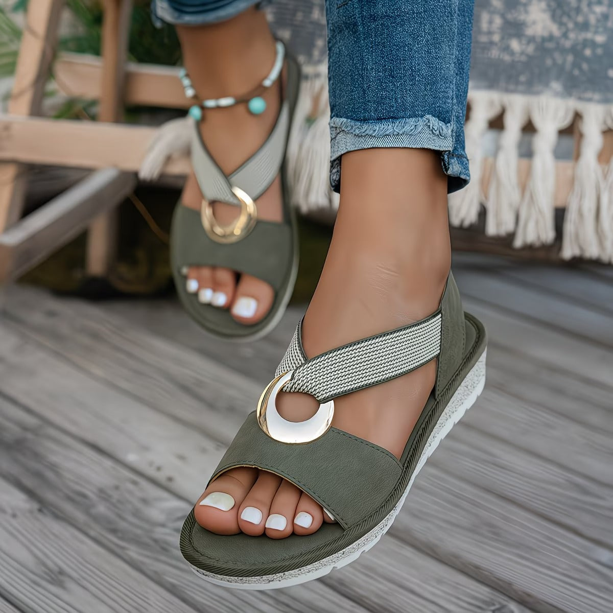 Aivela | Women's Flat Sandals with Metal Ring