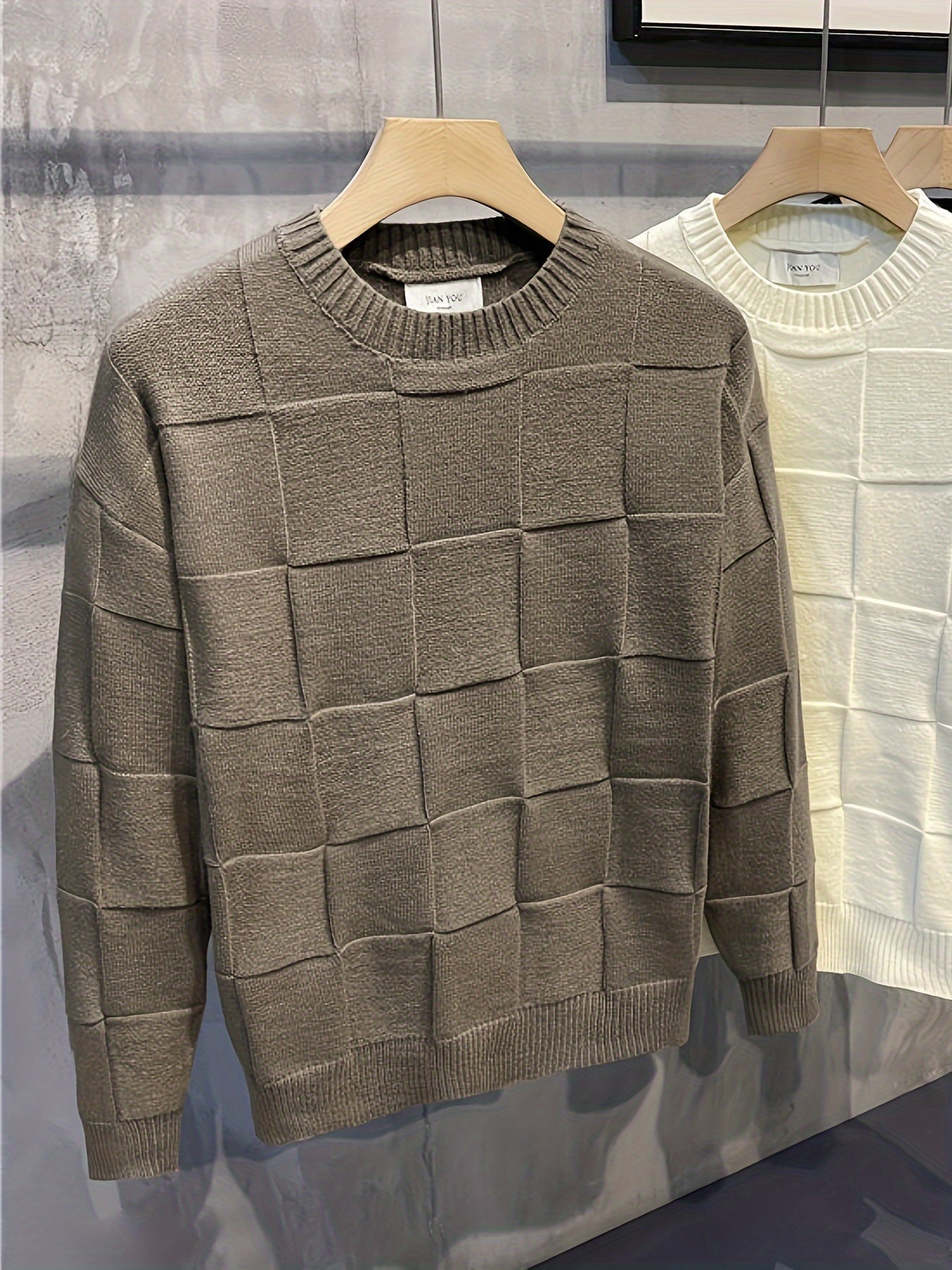 Matteo | Knitted Sweater with Round Neck and Stretch