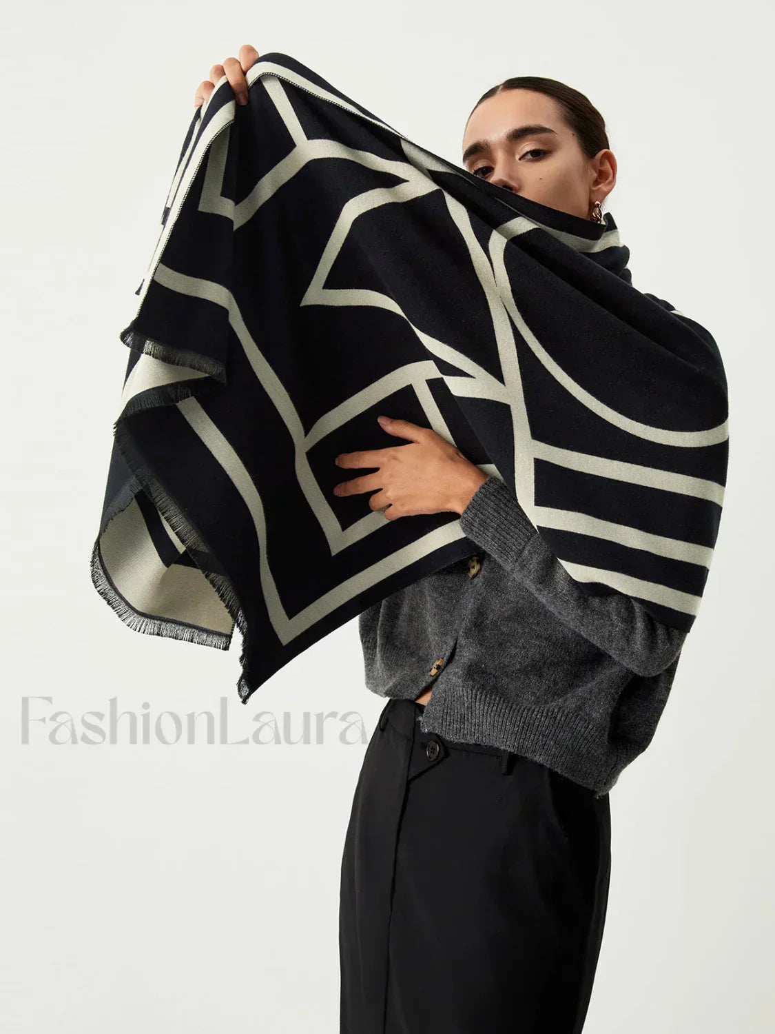 Rae | Wool Blend Graceful Geometric Pattern Scarf