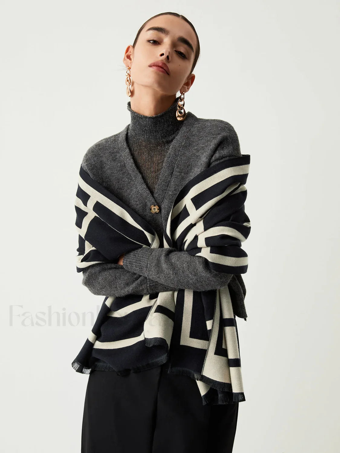 Rae | Wool Blend Graceful Geometric Pattern Scarf