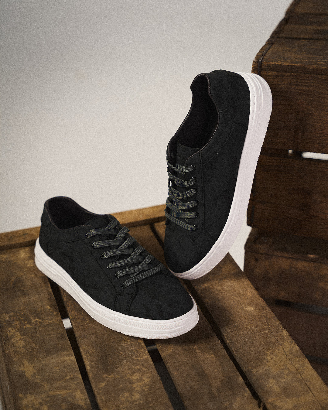 Amelia | Belmont Classic Sneaker