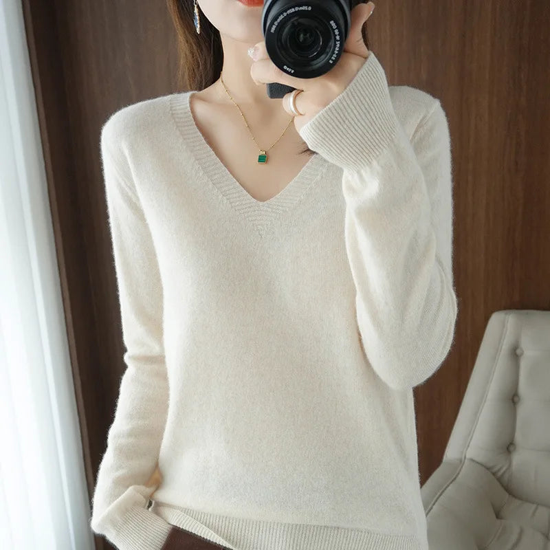 Alondra | Women's Warm V-neck Pullover