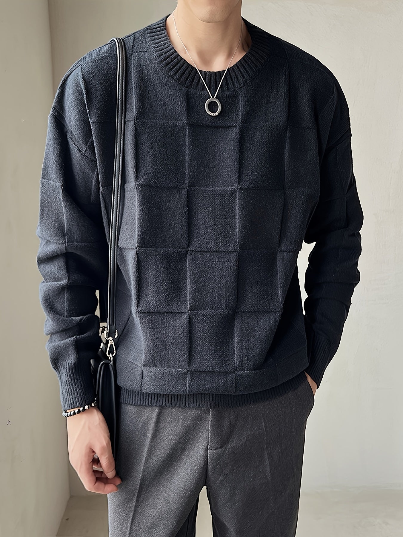 Matteo | Knitted Sweater with Round Neck and Stretch