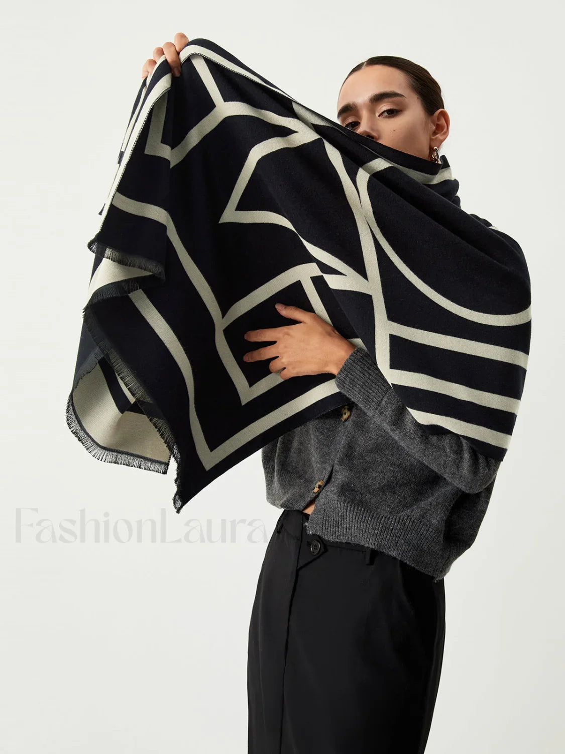 Rae | Wool Blend Graceful Geometric Pattern Scarf